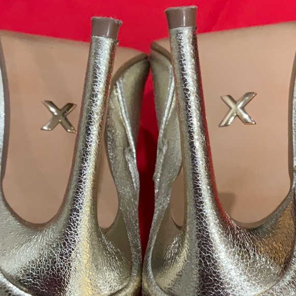 EUC Express Gold Metallic Ankle Boots - Size 7 - Picture 9 of 13